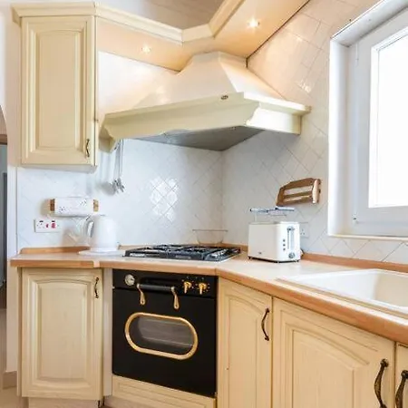 Spacious 3 Bedroom, 2 Bathroom, In