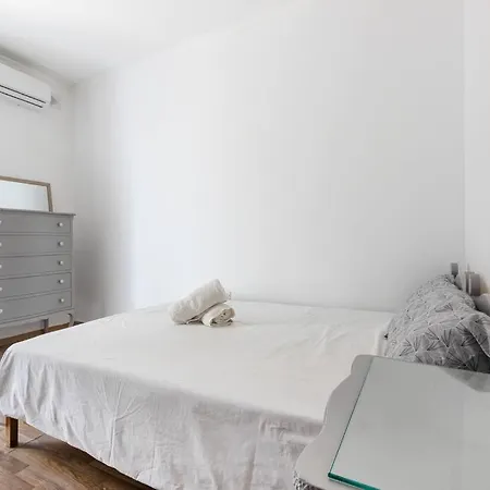 Spacious 3 Bedroom, 2 Bathroom, In *