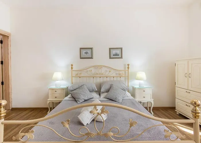 Spacious 3 Bedroom, 2 Bathroom, In Daire