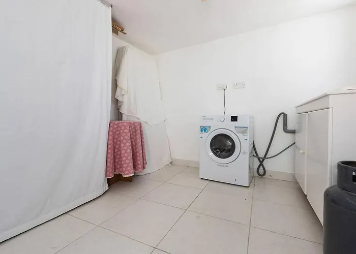 Daire Spacious 3 Bedroom, 2 Bathroom, In *