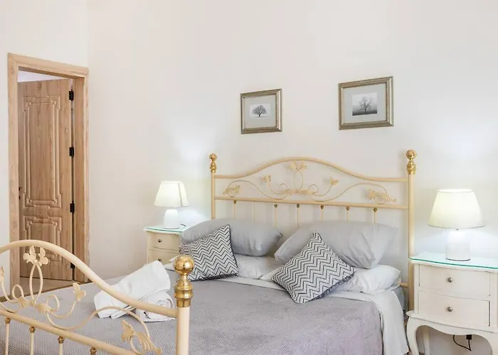 Spacious 3 Bedroom, 2 Bathroom, In Sliema